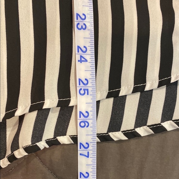 Torrid Black and White Striped Sleeveless Blouse - Picture 5 of 7